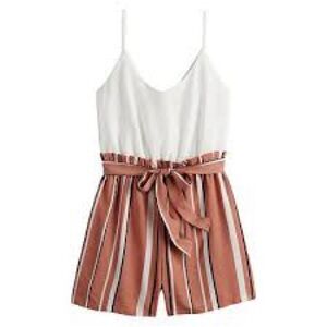 Lily Rose White Textured Fabric